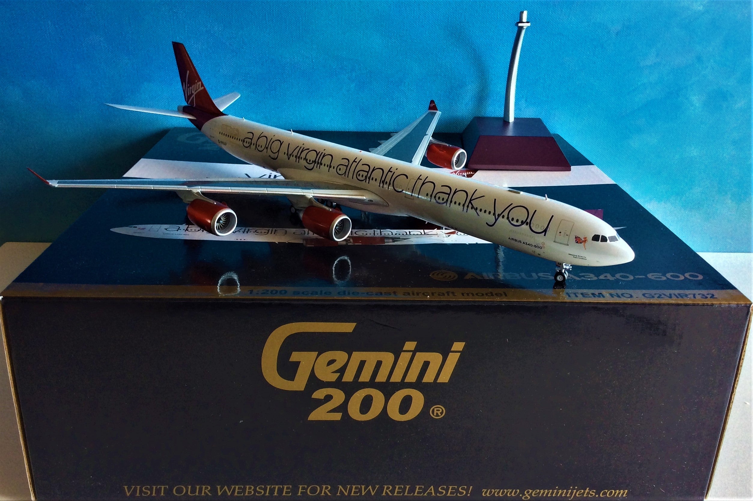 航空機・ヘリコプター Virgin Atlantic A340-600 Gemini 200 Virgin