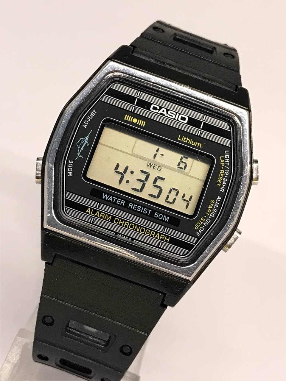CASIO - W-21 - Marlin - Vintage Digital Watch - Digital-Watch.com