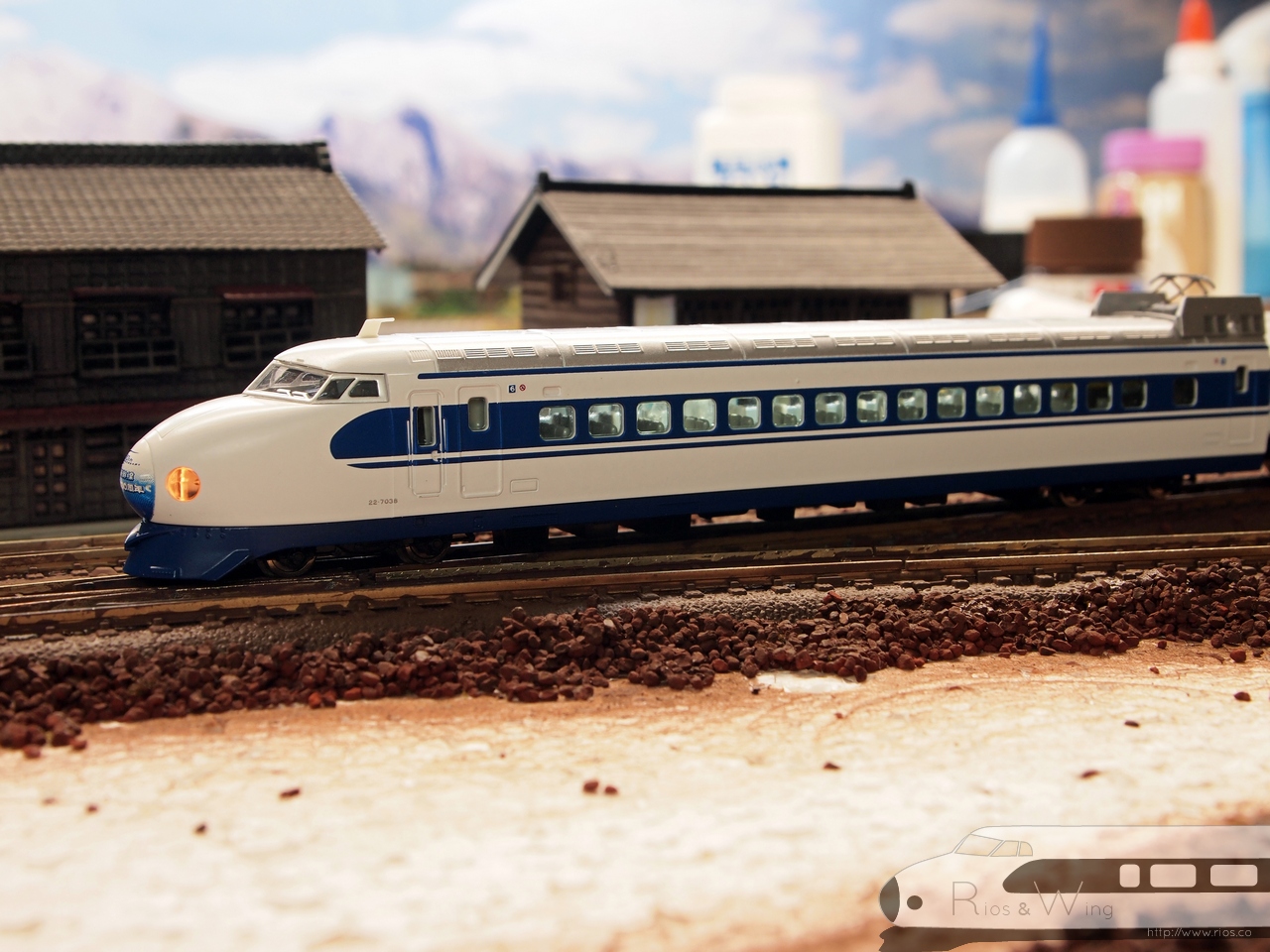 Tomix 山陽新幹線博多開業30周年記念「0系ひかり」完成品- Diocolle