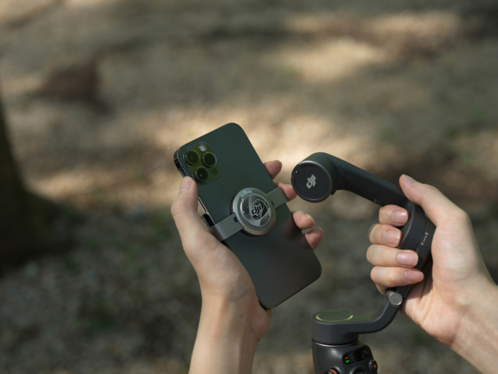 スマホ用スタビライザーの最新作DJI「OSMO MOBILE6」登場！ | ドローン
