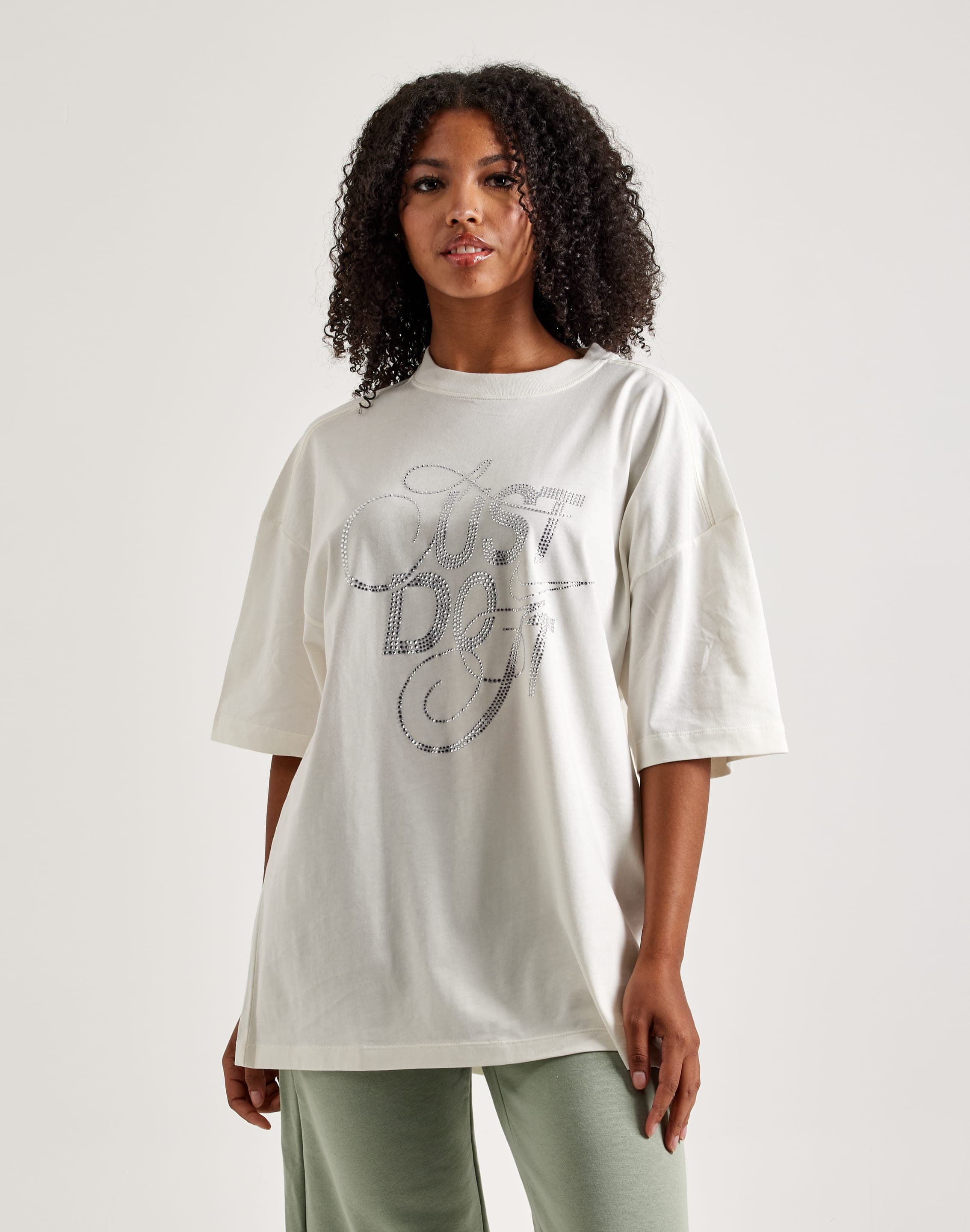 Nike Oversized Rhinestone Tee – DTLR