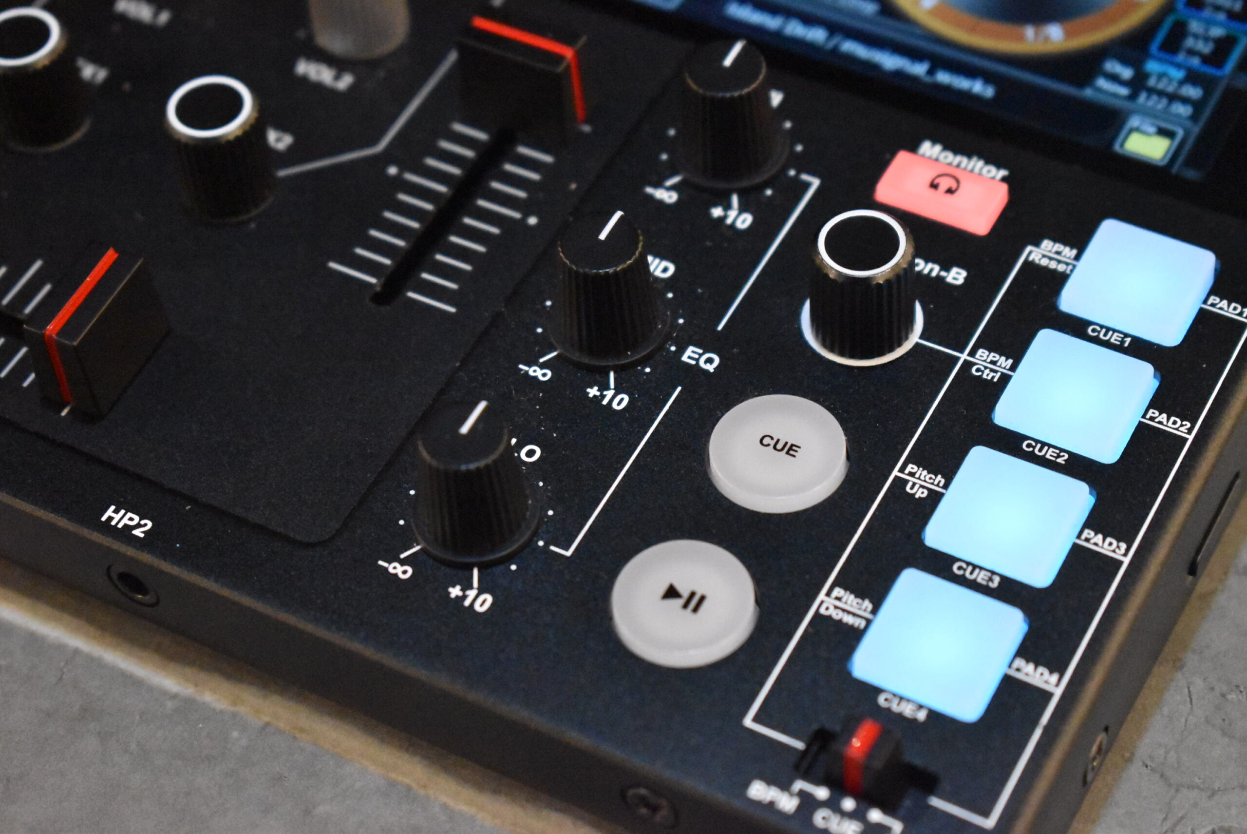 クラファン1億円超えから約2年。ミューシグナルのポータブルDJマシン