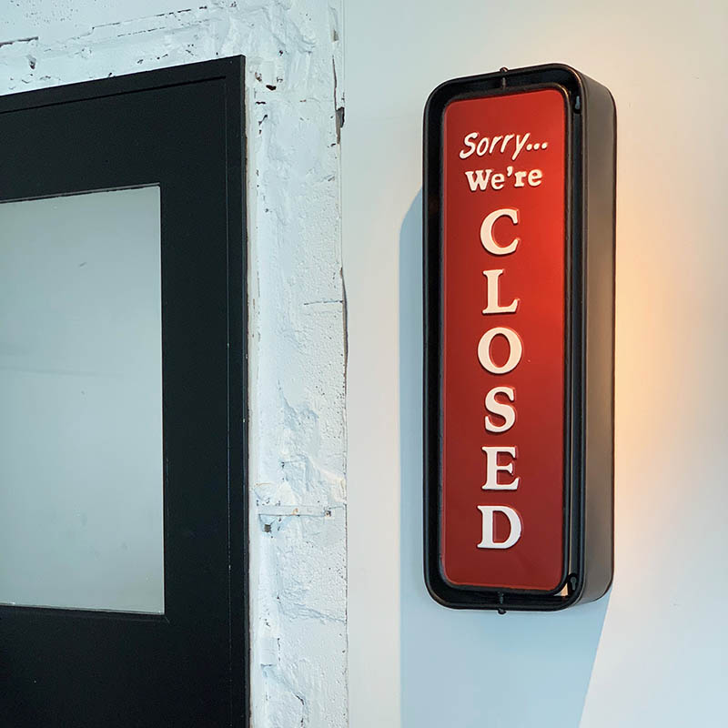 DULTON ONLINE SHOP | WALL MOUNT SPINNER SIGN OPEN-CLOSED BLACK