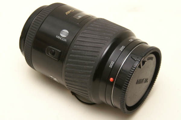 Minolta AF 100-300mm F4.5-5.6 APO A-mount lens info