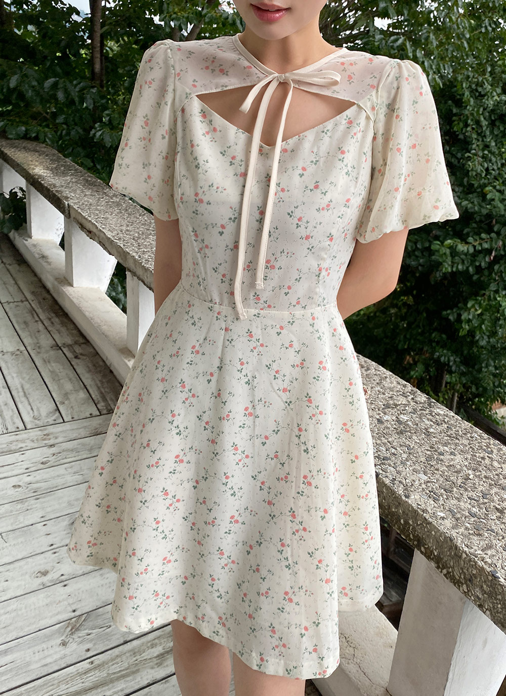 リボン花柄ミニワンピース | レディースファッション通販 - DHOLIC