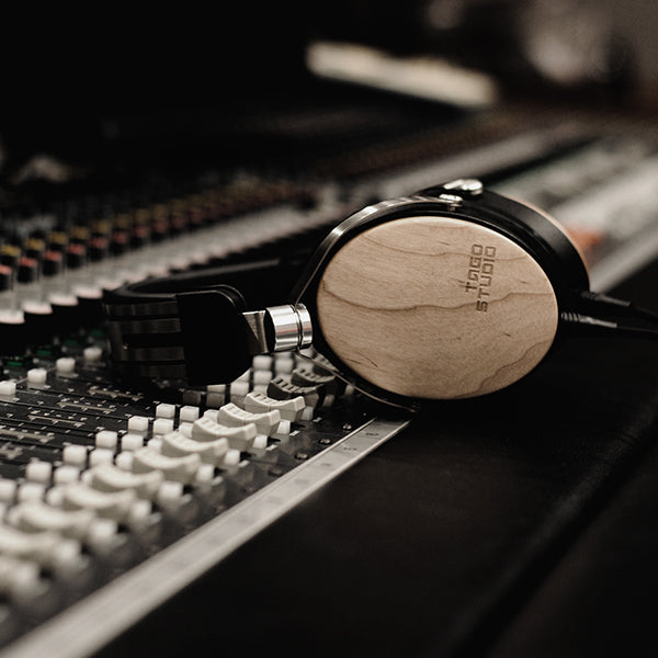 TAGO STUDIO TAKASAKI T3-01+4.4mm5極バランスケーブル 【T3-CB41