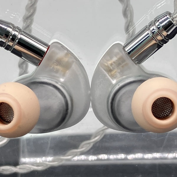 See audio 【中古】Rinko White 日本向け4.4mmバランスプラグ仕様