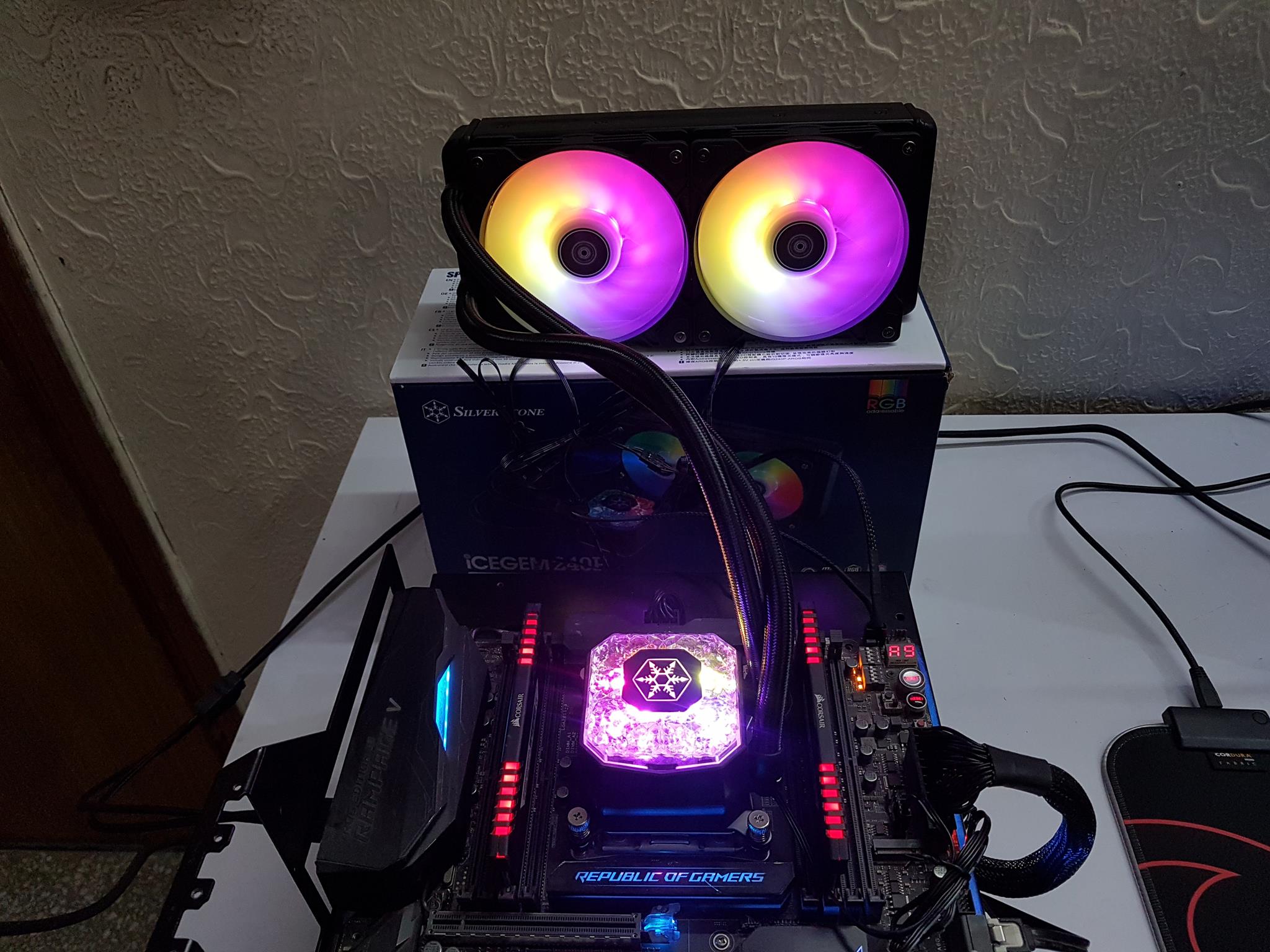 SilverStone iCEGEM 240P Review - EnosTech.com
