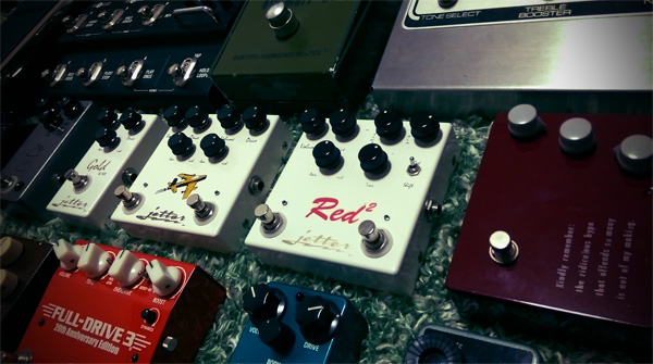 ブルージィーな歪みのミニサイズエフェクター！HOTONE BLUESをレビュー