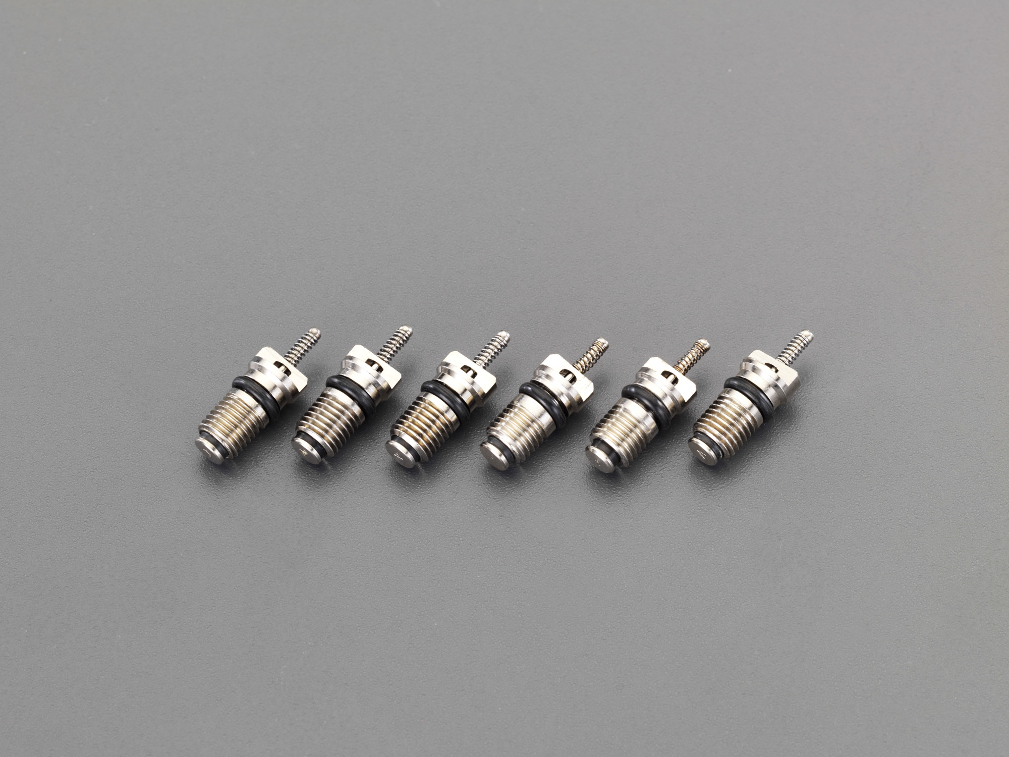 EA400-4｜7x20mm バルブコア(R134a日本車用/6個)のページ -