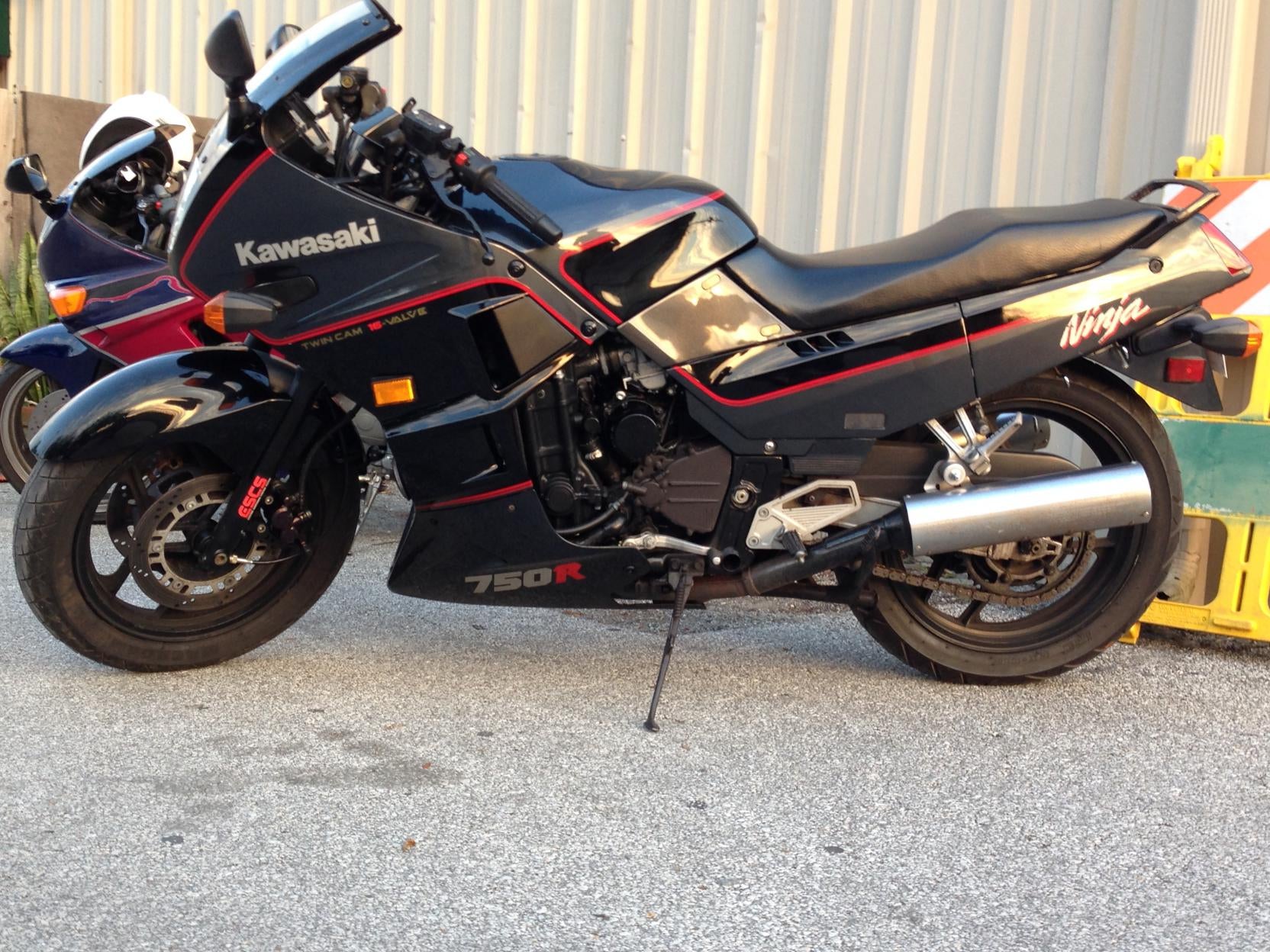 1987 ZX750F | Ex-500.com - The home of the Kawasaki EX500 / Ninja 500R