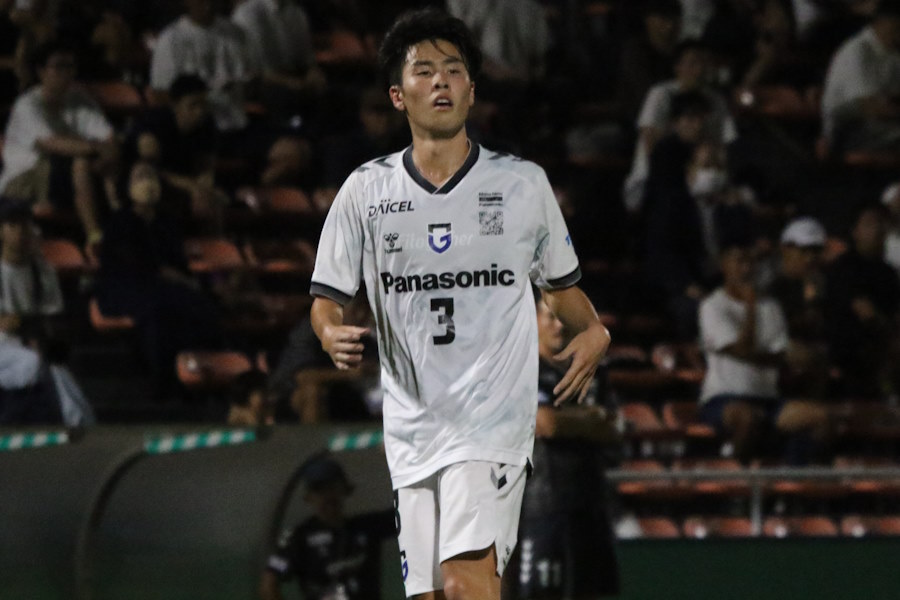 元日本代表の父親と「同じポジションに」 W杯戦士のDNA継ぐ18歳…SB転向