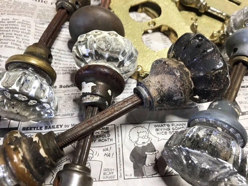 アンティークガラス製ドアノブブラック｜USAヴィンテージ黒硝子ノブ