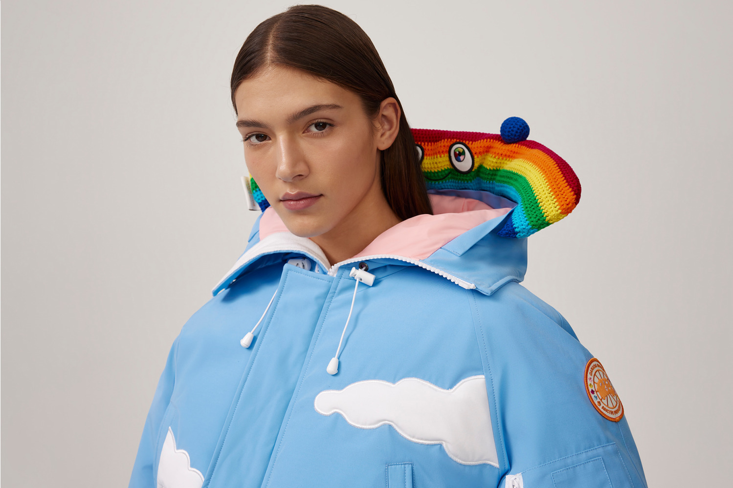 カナダグース新作ダウンジャケット“猫耳”フードトリム付きパーカ