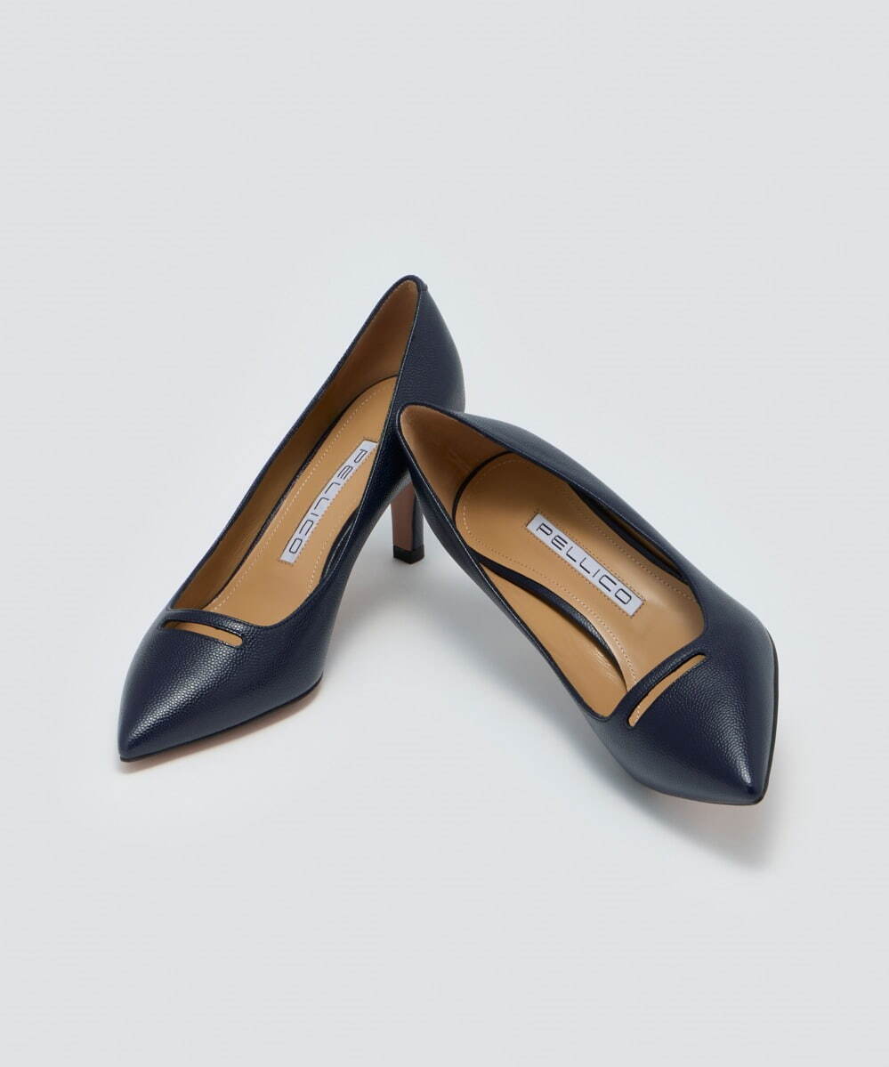 走れるパンプス”ペリーコのシューズ「アンドレア」復活、凹凸キャビア