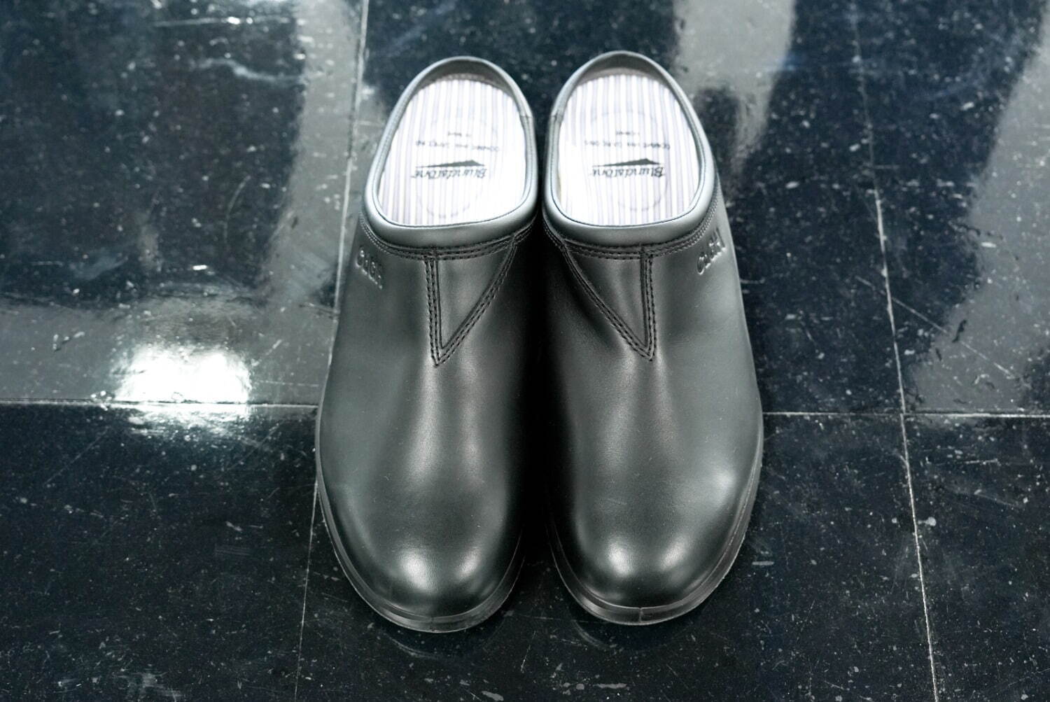 コム デ ギャルソン・オム25年春夏メンズシューズ、サンダースコラボの