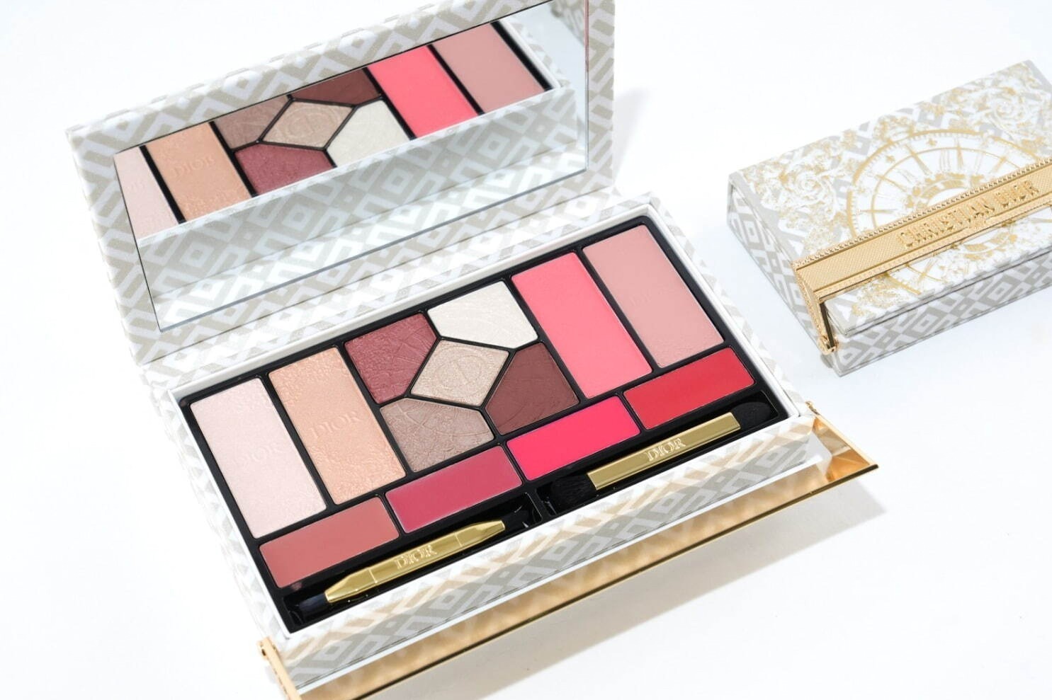 全色スウォッチ】ディオール24年クリスマスコスメ、ゴールドの輝き