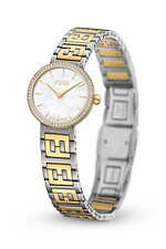 フェンディのウィメンズ向け新作腕時計、FFロゴのブレスレット×64個の