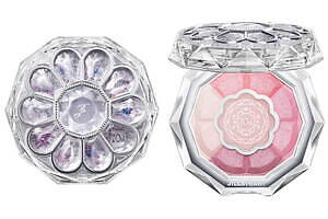 ジルスチュアート24年秋コスメ「クリスタルブルーム」香る“花びら”アイ