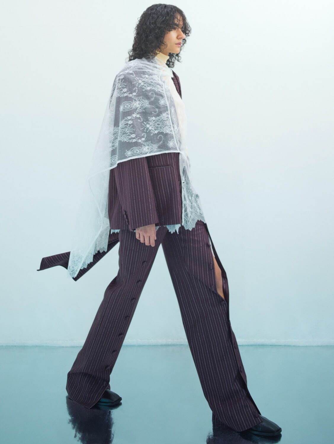 カナコ サカイ“ダメージ加工”ツイードのテーラードジャケット＆青銅器