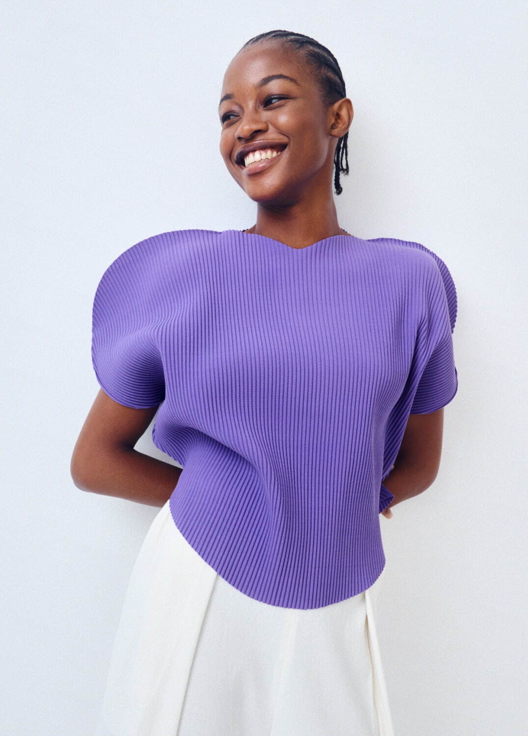 ミー イッセイ ミヤケ、ハンバーガー柄トップ＆“まるでクローバー”な