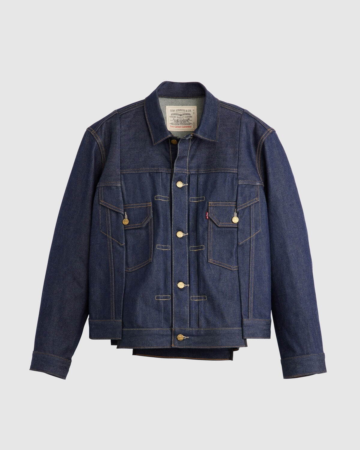 リーバイス×sacai」デニムジャケット3種をドッキング、7ポケット仕様の