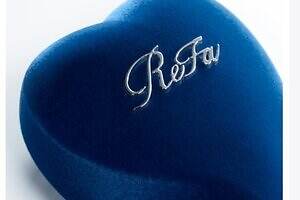 リファ人気の「ハートブラシ」が“ベルベット素材”に！リファ ギンザ