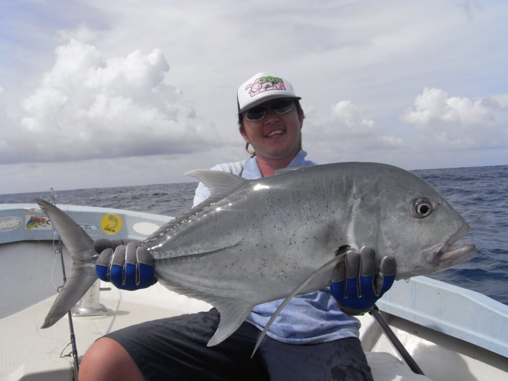 お手軽パラオでGTデビュー - フィッシングツアー専門旅行会社