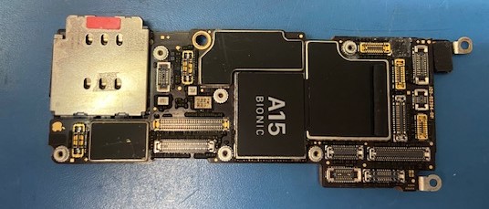 iPhone13Pro(A2636)海水に水没して起動しなくなった本体の電源復旧