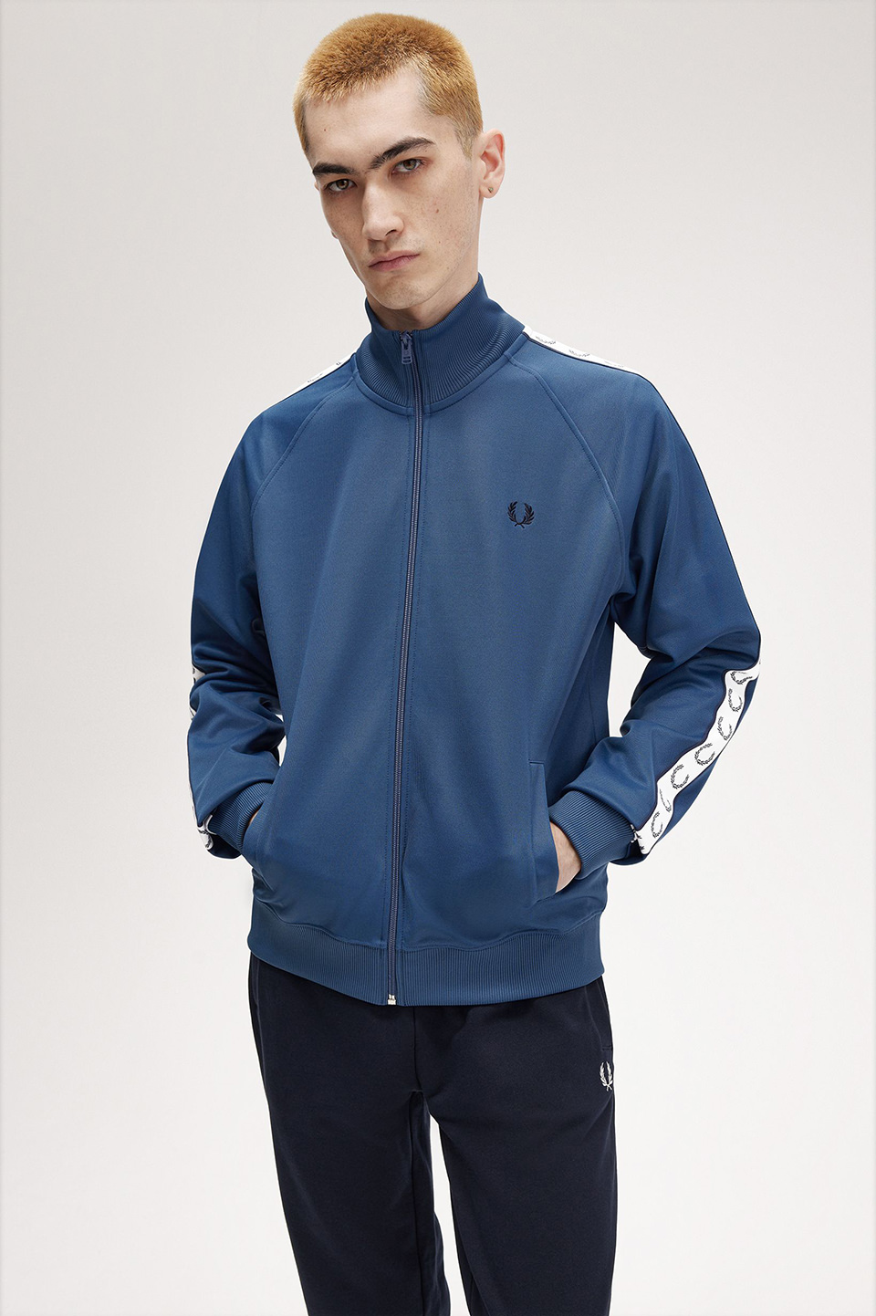 Taped Track Jacket(S 963：MIDNIGHT BLUE): | FRED PERRY JAPAN