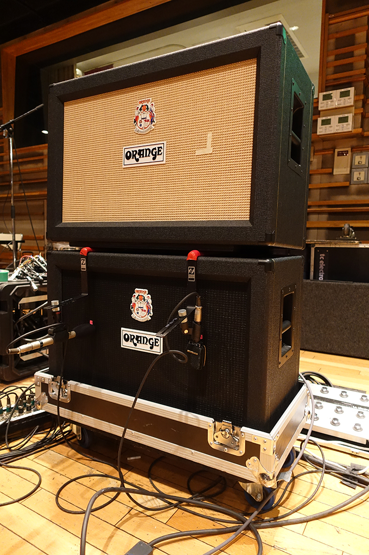 現在、全国ツアー中のONE OK ROCKのギタリストTORU氏の最新機材をご