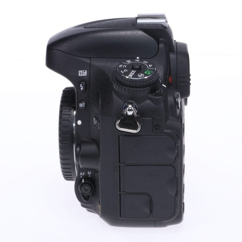 Nikon D610 ボディ 中古 C2120137618058｜中古通販フジヤカメラ