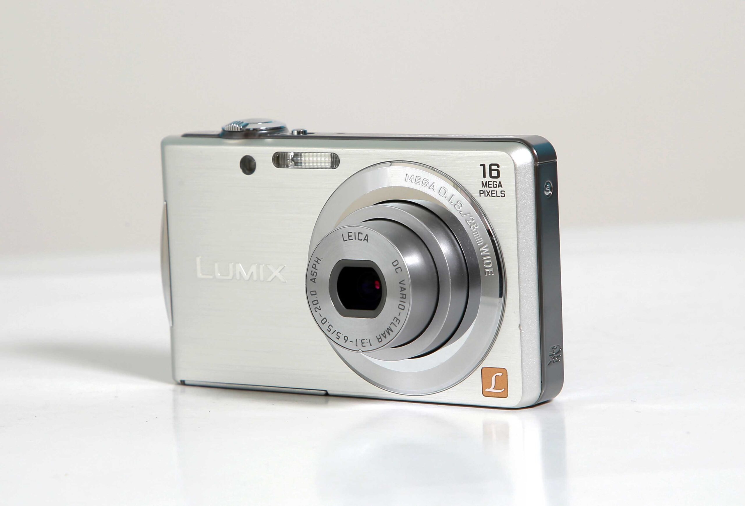 PANASONIC LUMIX DMC-FH5 - 新潟県で中古カメラ・中古レンズの高価買取