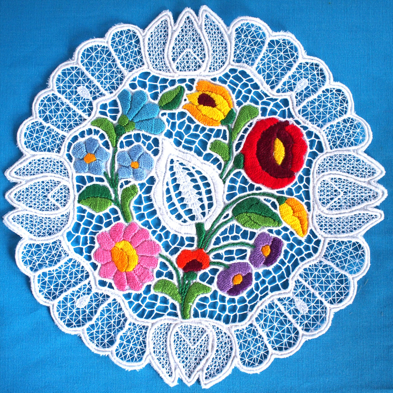 ドイリー レース 25cm クラシック - カロチャ刺繍