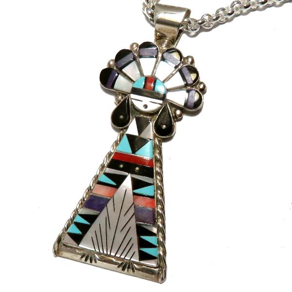 ズニ族製作のジュエリー