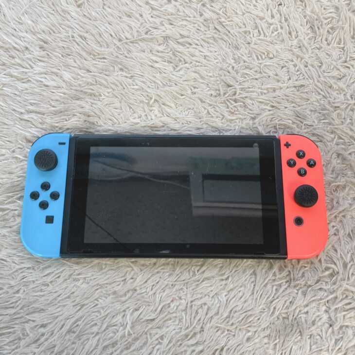 画面美品 ニンテンドースイッチ HAC-001 2017年製 Switch 初代