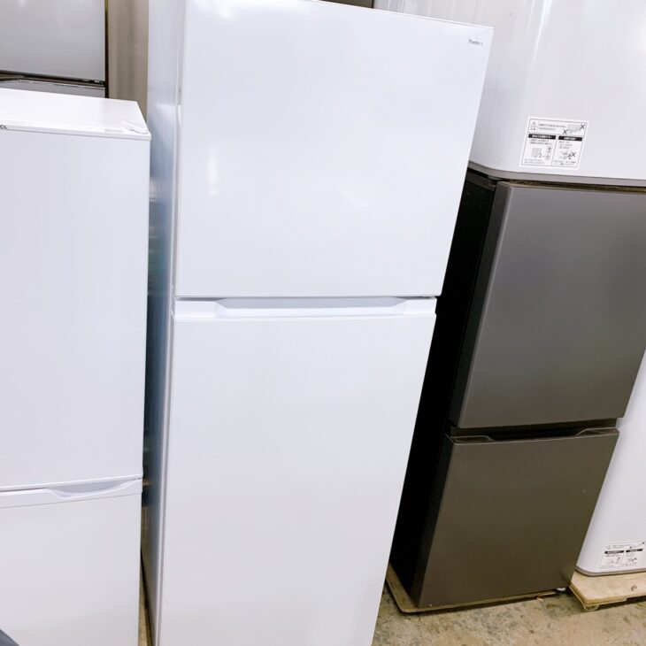 福島県下郷町へ出張買取 ノンフロン冷凍冷蔵庫 YRZ-F23K 2022年製 庫内