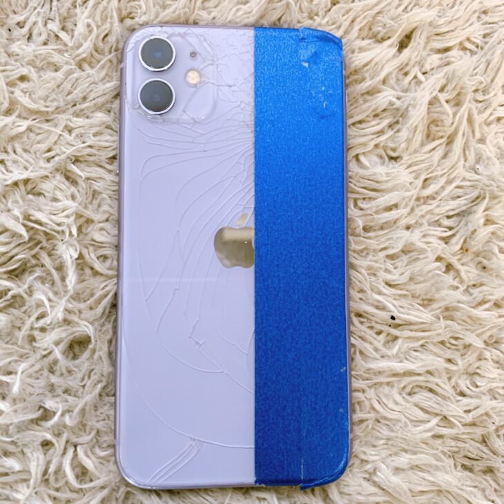 茅ヶ崎市でApple iPhone11 パープル 背面ガラス割れありを出張買取