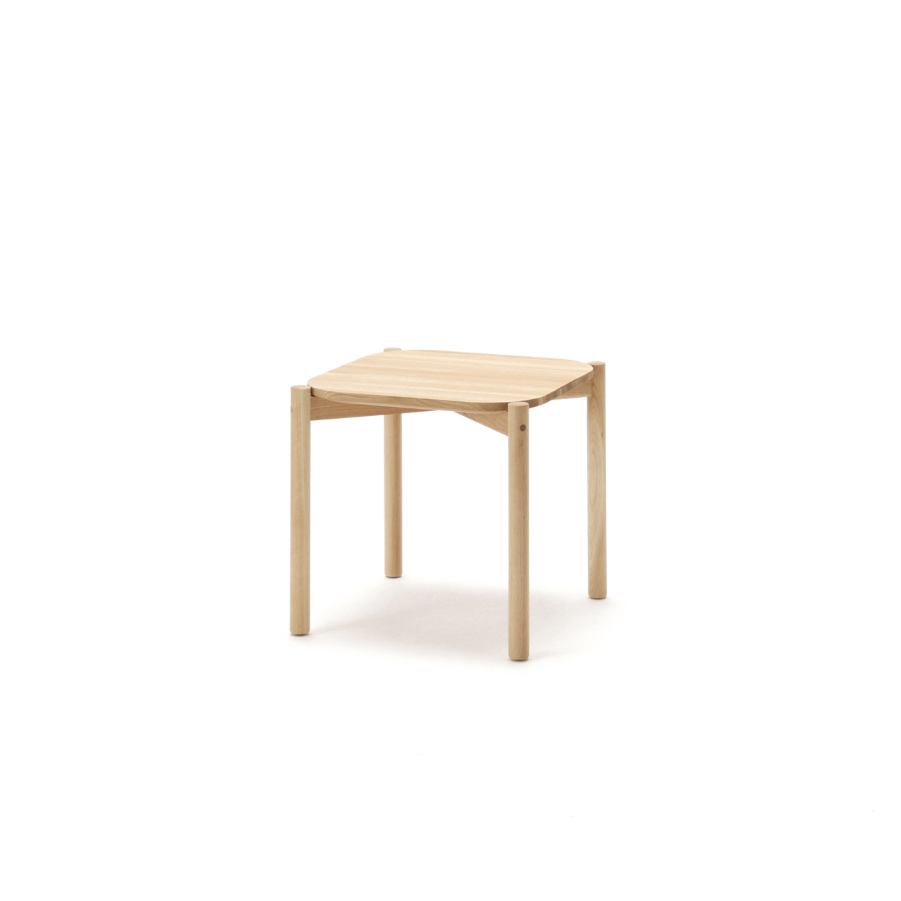 Castor Low Table 50 ‒ KARIMOKU NEW STANDARD (KNS)