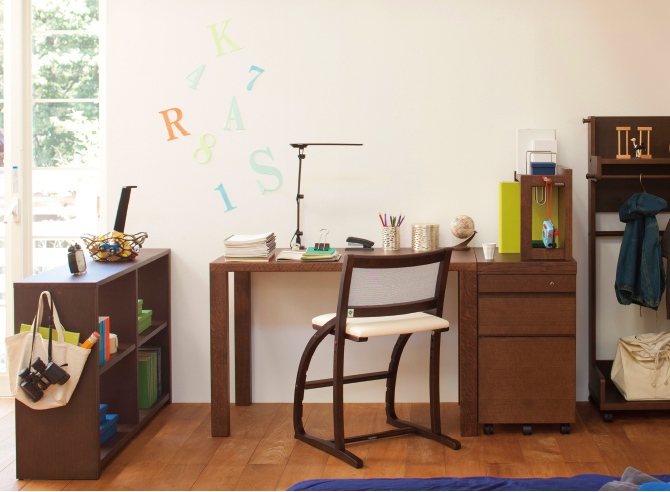 学習机・勉強机ならカリモク家具｜MY DESK STYLE｜国産家具メーカーの