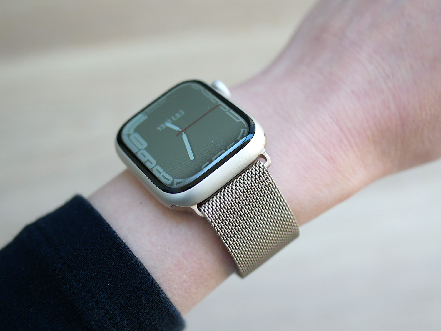 着画レビュー】Apple Watch Series 7に買い替えてよかった？新色スター