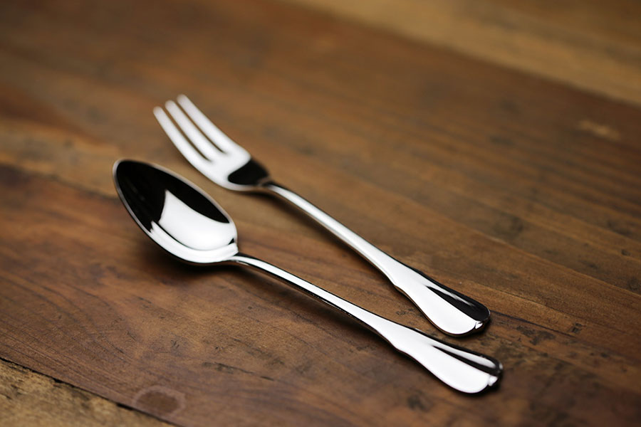 宮内庁御用達】銀食器 最上級の素材を惜しみなく使用した重厚感溢れる