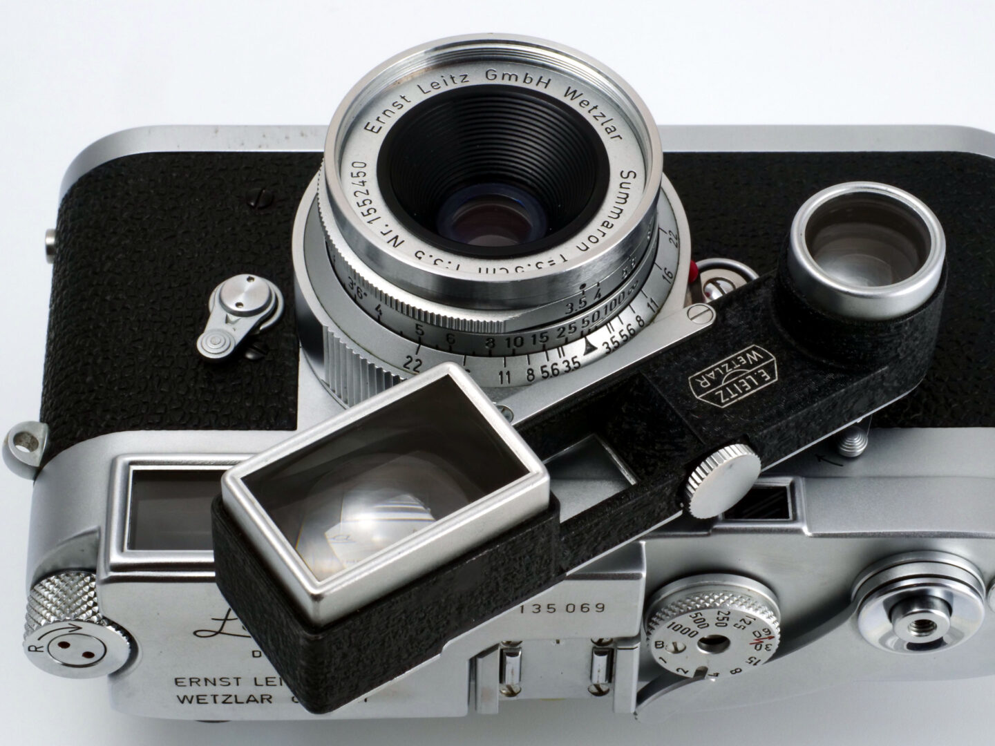 映画の中の、あのカメラ｜03 キングコング：髑髏島の巨神(2017) ライカ