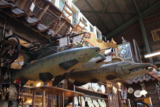 イギリス アンティークスタイル 看板 ショップサイン 魚 | キヤ