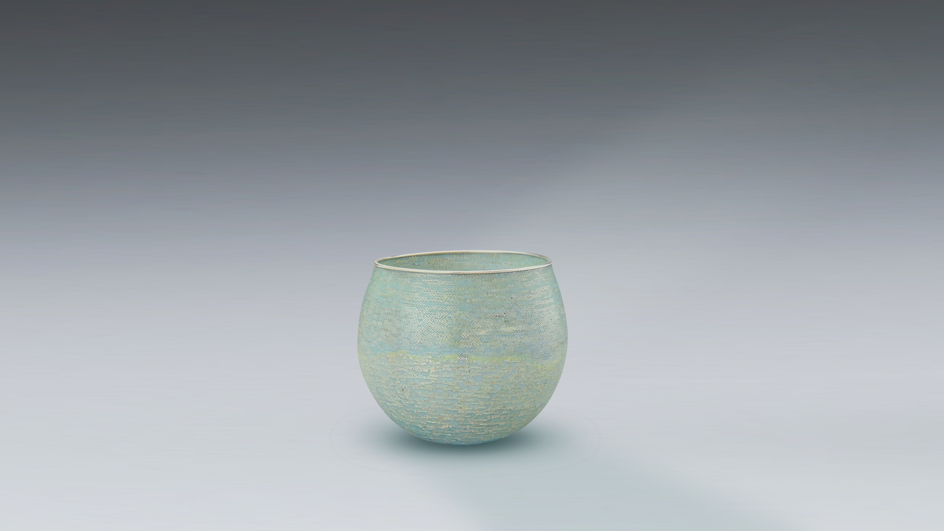 松本三千子さん「見たこともない省胎七宝が生まれてくるよう日々新たな