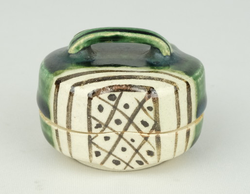 U-kg01614-01.jpg
