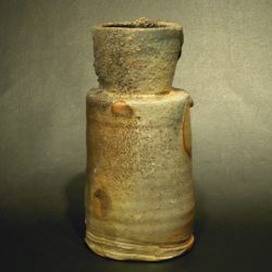 備前三角花入 | しぶや黒田陶苑