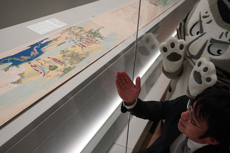 修理完了記念 特集展示「重要文化財 釈迦堂縁起」を見に行くリン