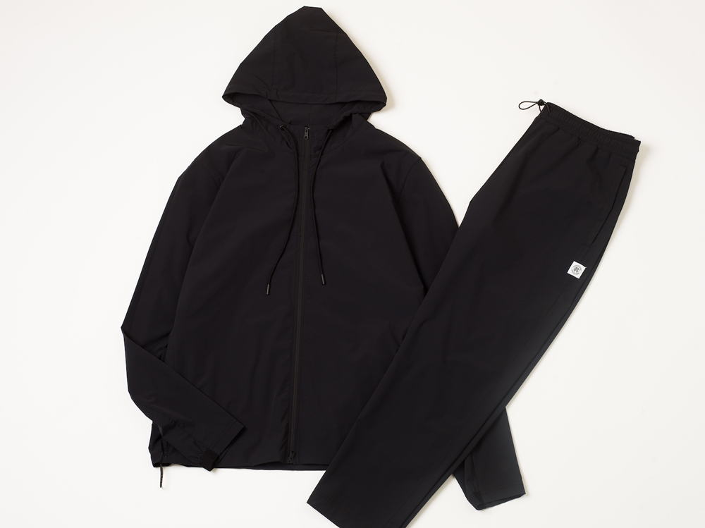 ロンハーマン別注のレイニングチャンプは、ナイロンのセットアップ