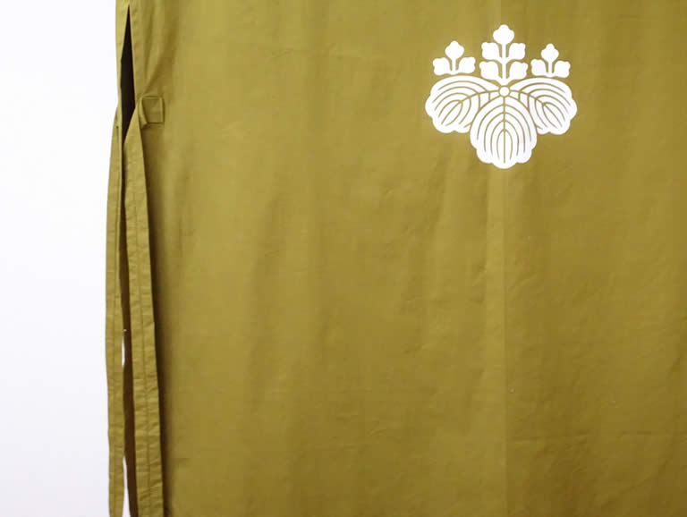 油単（ゆたん）桐箪笥のカバー | 油単（桐箪笥のカバー） | 田中家具製作所